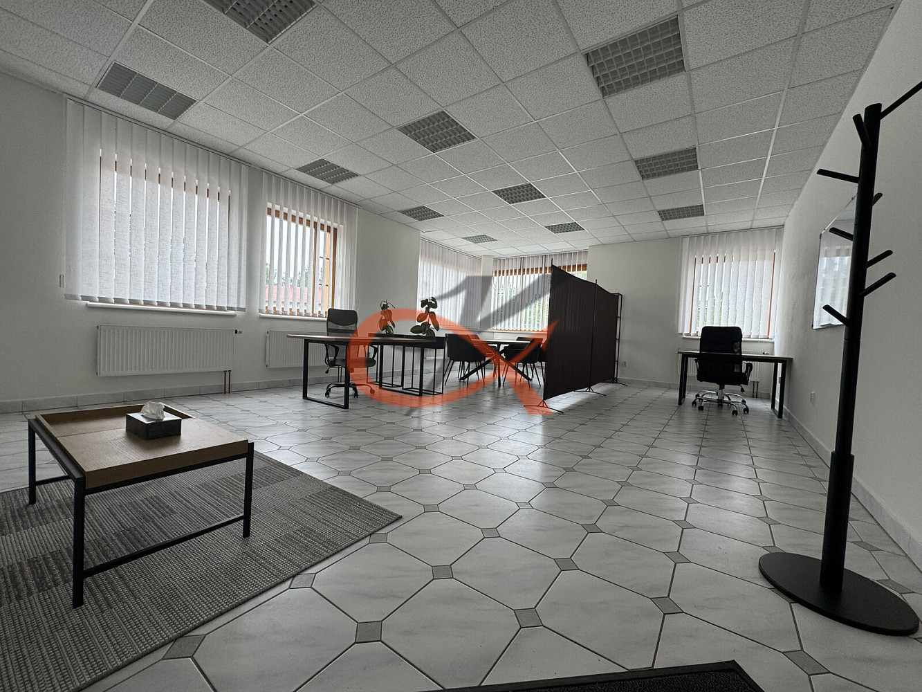 Pronájem kanceláře 56 m² – fotografie 2
