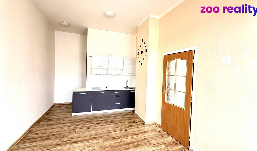 Pronájem obchodních prostor 320 m², Kadaň – náhled fotky 17