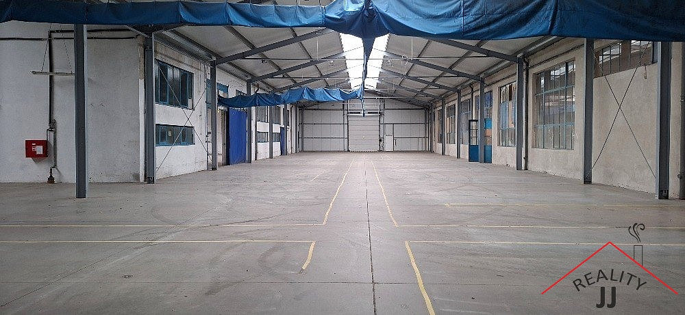 Pronájem skladovacích prostor 3 360 m² – fotografie 3