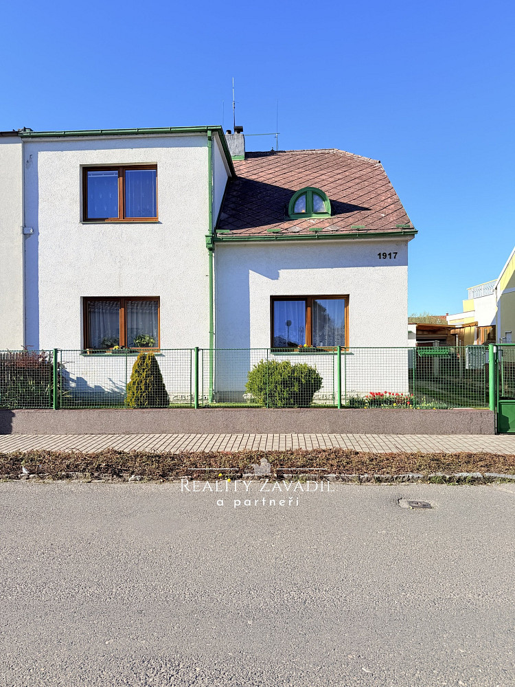 Prodej domu 180 m² s pozemkem 787 m²