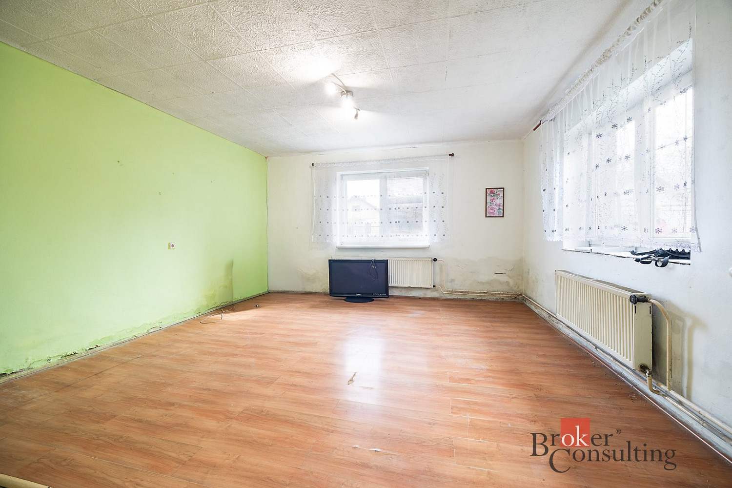 Prodej domu 121 m² s pozemkem 449 m² – fotografie 2