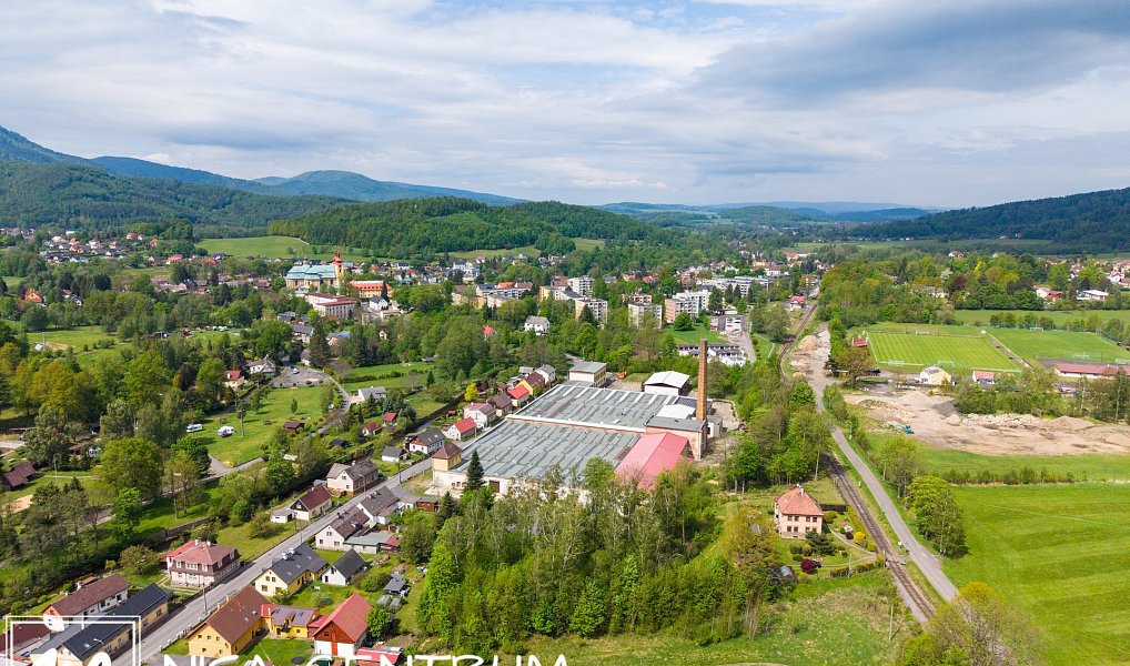 Prodej ubytovacího objektu 220 m², Hejnice – náhled fotky 31