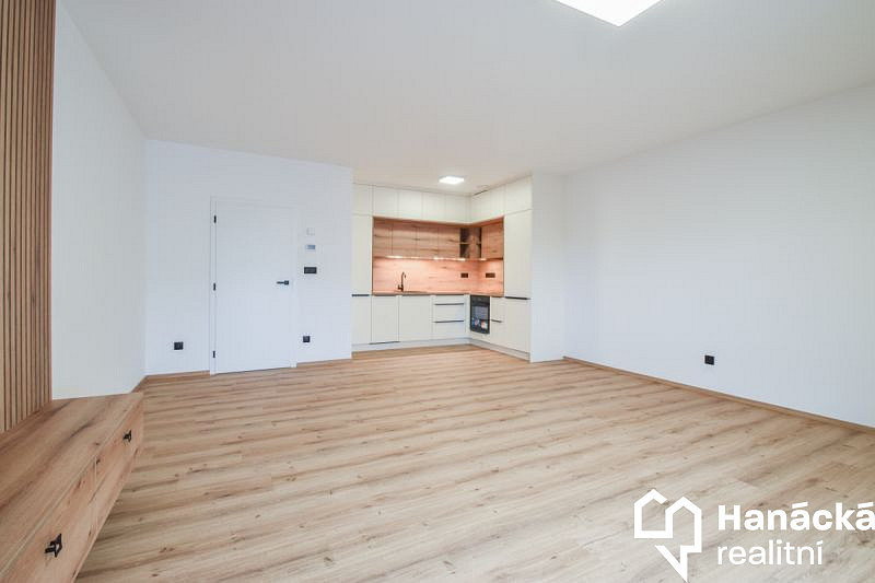 Pronájem bytu 2+kk 62 m²