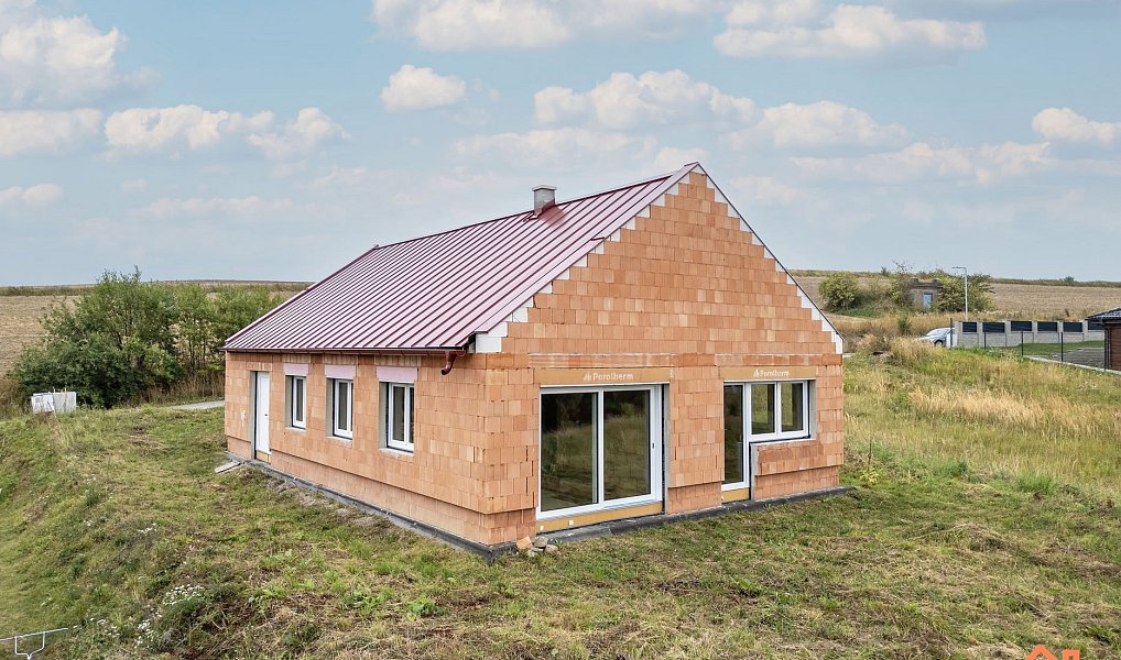 Prodej domu 117 m² s pozemkem 1 002 m², Brtnice – náhled fotky 2