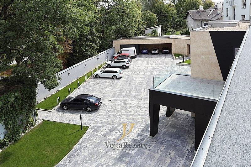 Pronájem kanceláře 155 m² — photo 5