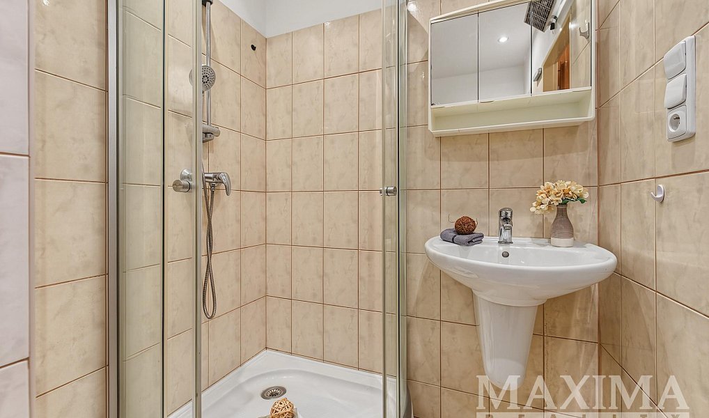Prodej bytu 1+kk 30 m², Kladno – náhled fotky 10