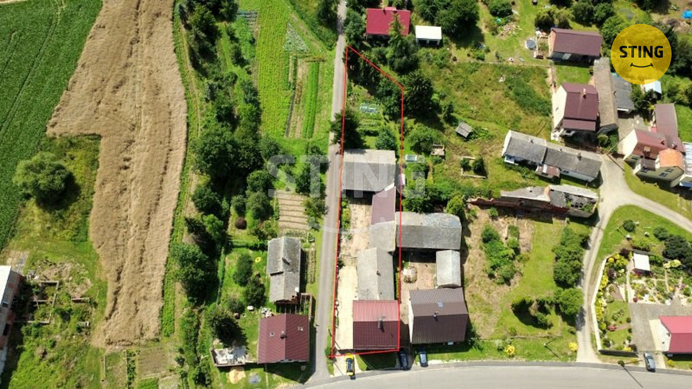 Prodej domu 160 m² s pozemkem 1 084 m² – fotografie 2