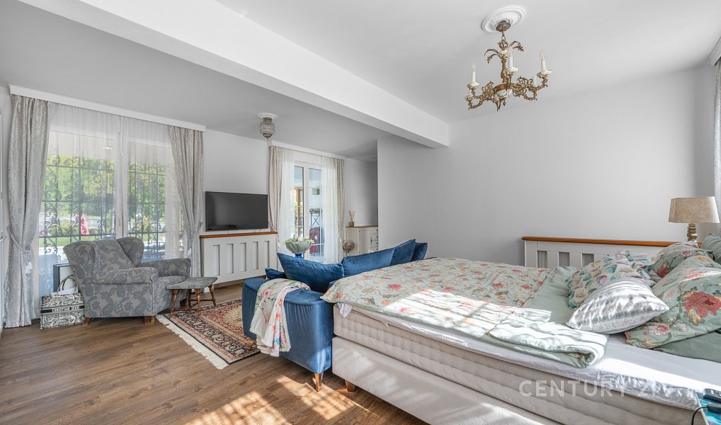 Prodej domu 340 m² s pozemkem 1 893 m², Družec – náhled fotky 11