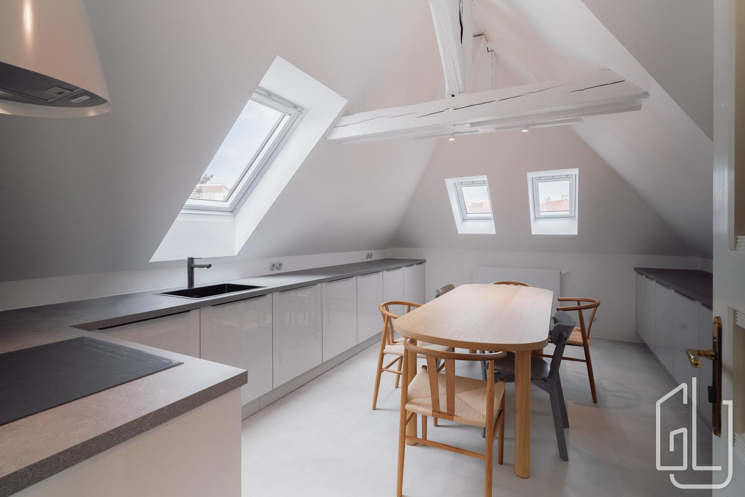 Pronájem bytu 3+1 144 m² – fotografie 3
