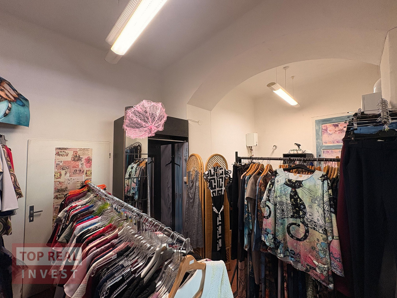 Pronájem obchodních prostor 59 m² – pohled 6