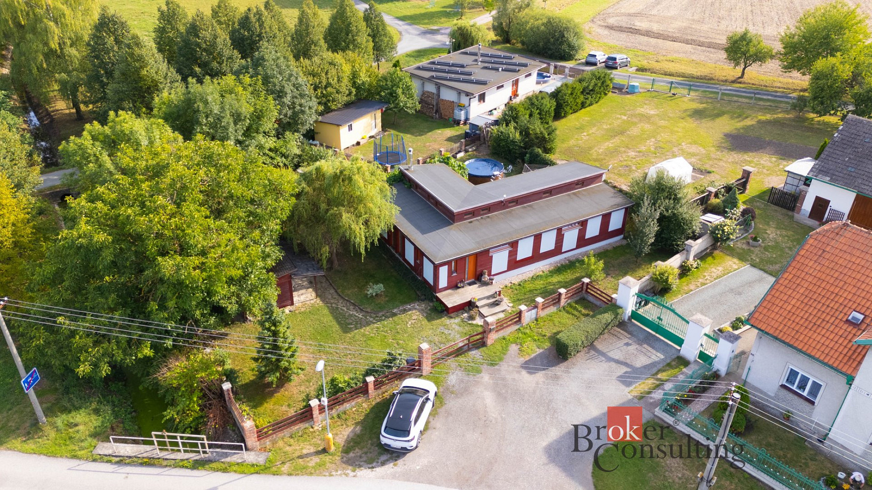 Prodej domu 107 m² s pozemkem 828 m²