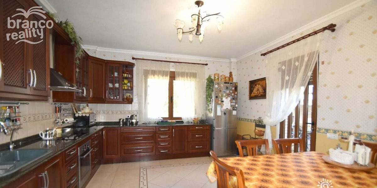 Prodej domu 364 m² s pozemkem 850 m² — photo 4