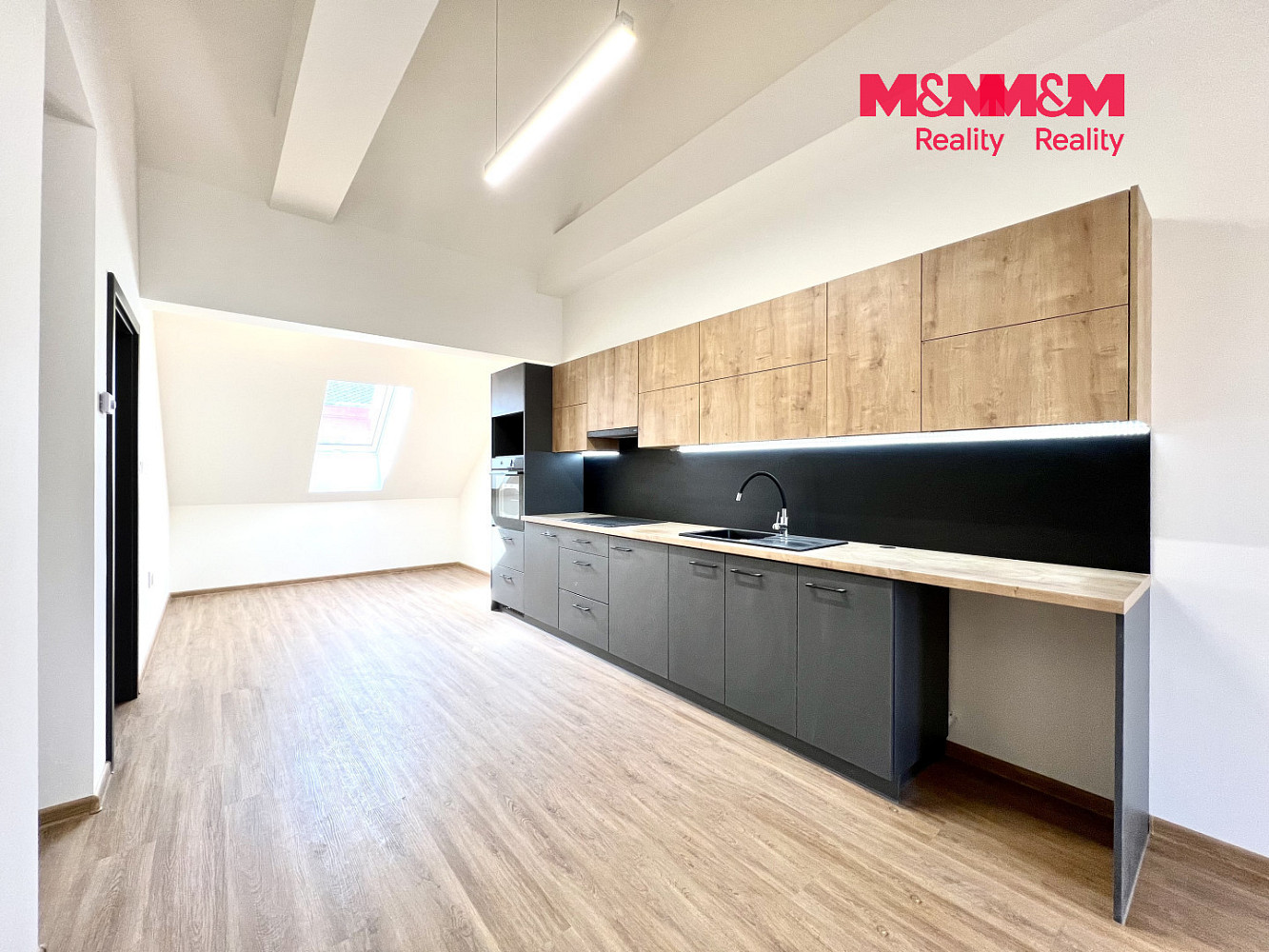 Pronájem bytu 2+kk 60 m² — photo 2