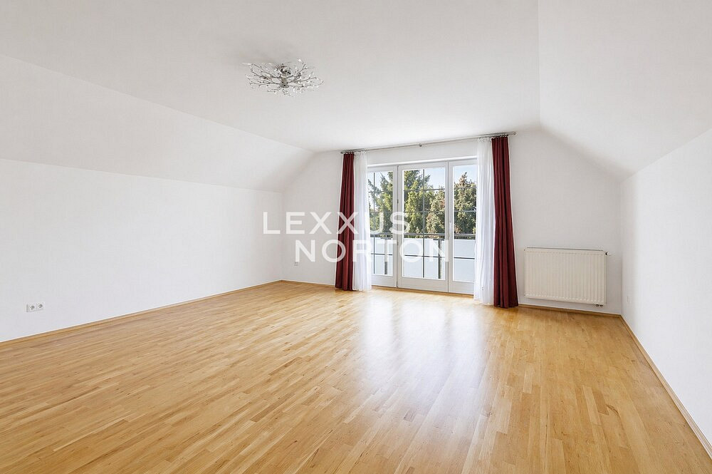 Pronájem domu 283 m² s pozemkem 375 m² – fotografie 3