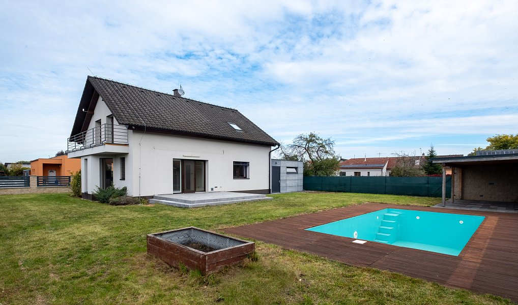 Prodej domu 150 m² s pozemkem 695 m², Staré Jesenčany – náhled fotky 21