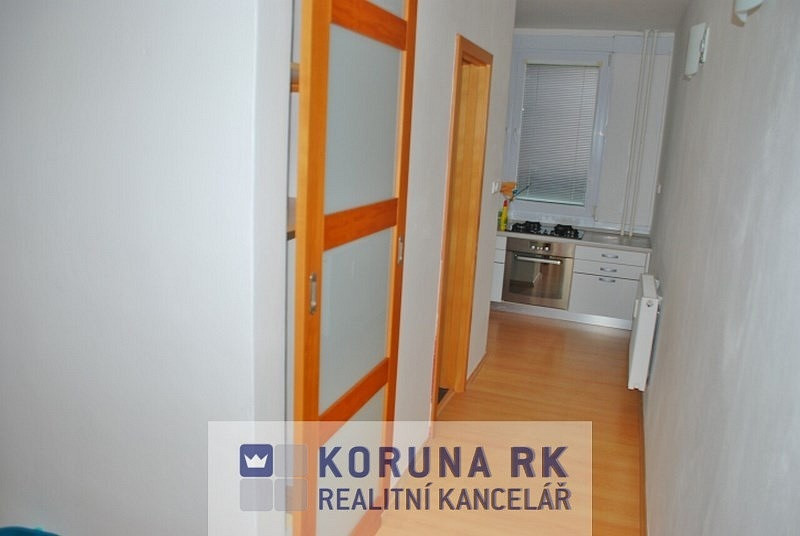Pronájem bytu 2+1 60 m² – fotografie 4