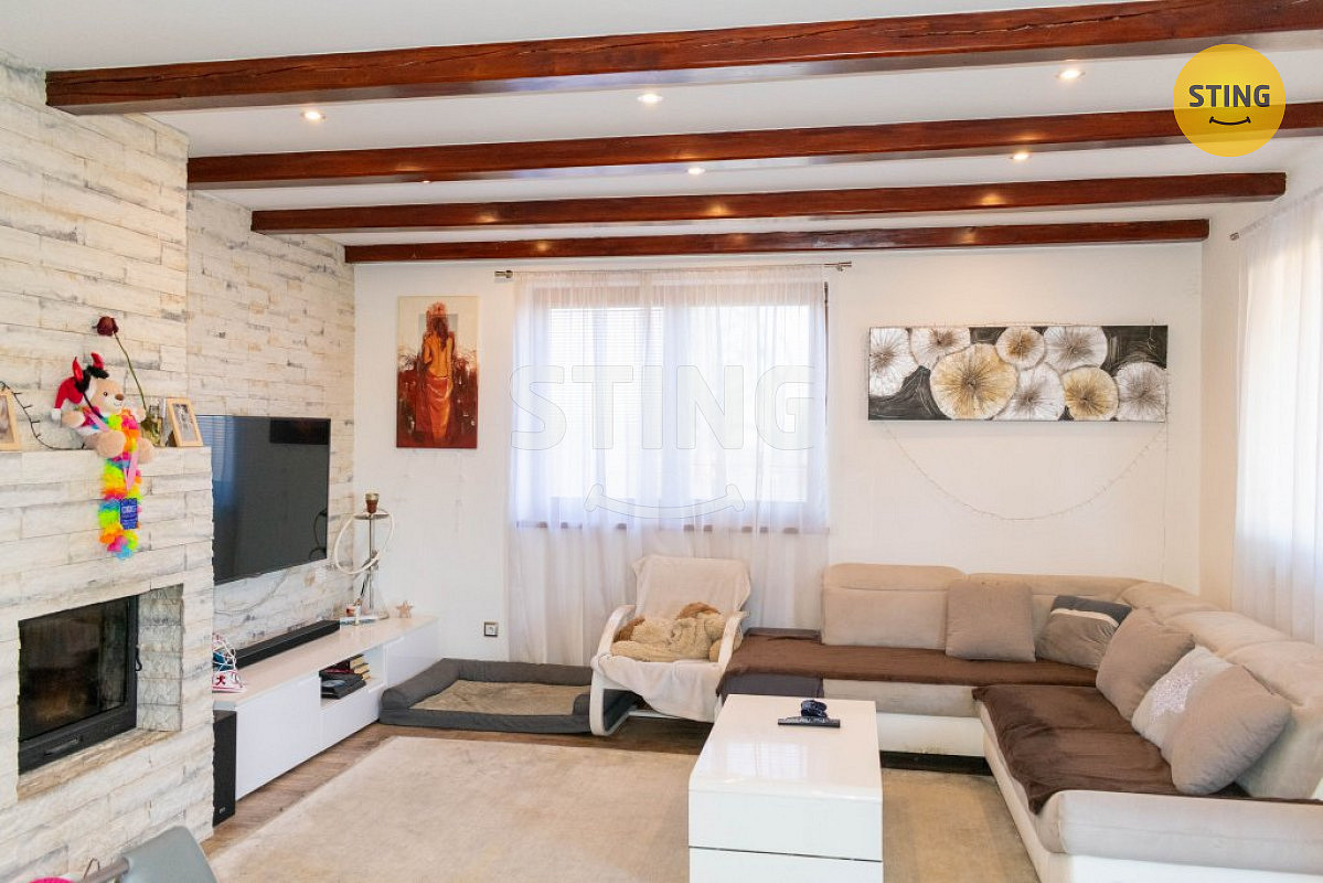 Prodej domu 170 m² s pozemkem 1 056 m² – pohled 3