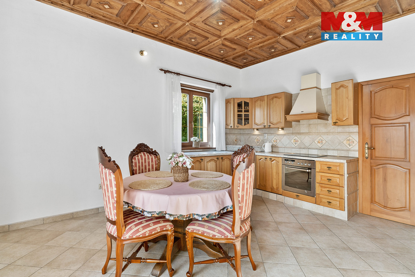 Prodej domu 180 m² s pozemkem 1 182 m² — photo 3