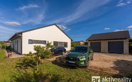 Prodej domu 185 m² s pozemkem 744 m², Družstevní, Mělník