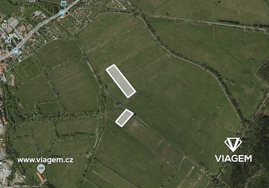 Prodej pole 1 758 m²