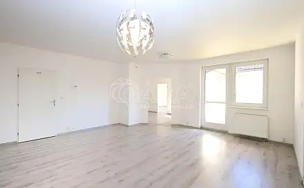 Prodej bytu 3+1 96 m², J. K. Tyla, Horoměřice, okres Praha-západ