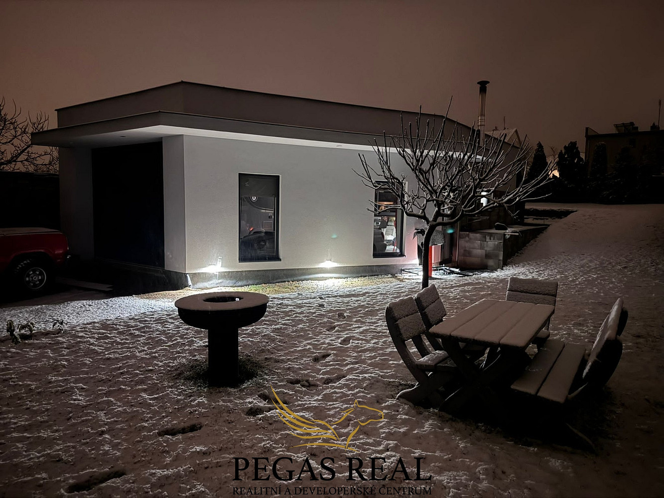 Prodej stavebního pozemku 1 109 m2 s obytnou garáží 91,6 m2 , Morkovice-Slížany – fotografie 4
