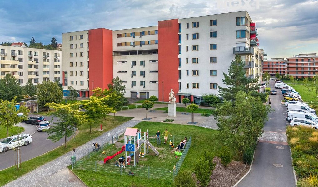 Pronájem bytu 1+1 53 m², Praha – náhled fotky 15