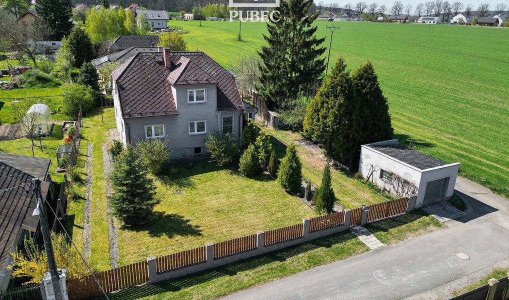 Prodej domu 242 m² s pozemkem 933 m², Šťáhlavy – náhled fotky 2