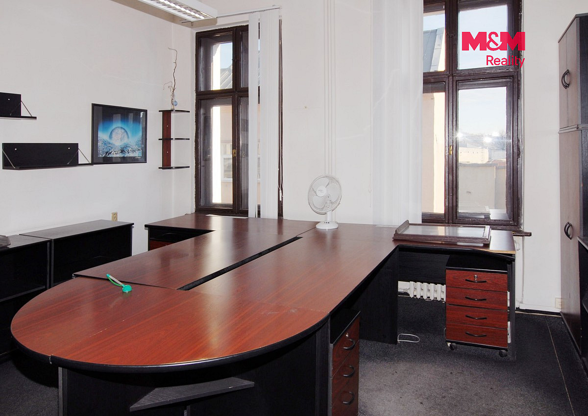 Pronájem kanceláře 135 m² – fotografie 4