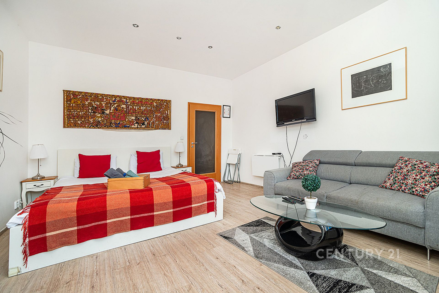 Pronájem bytu 1+1 30 m²