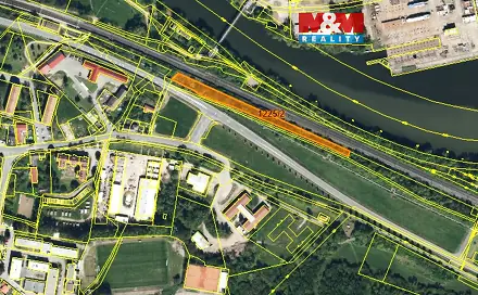 Prodej louky 3 644 m², Chvaletice, okres Pardubice