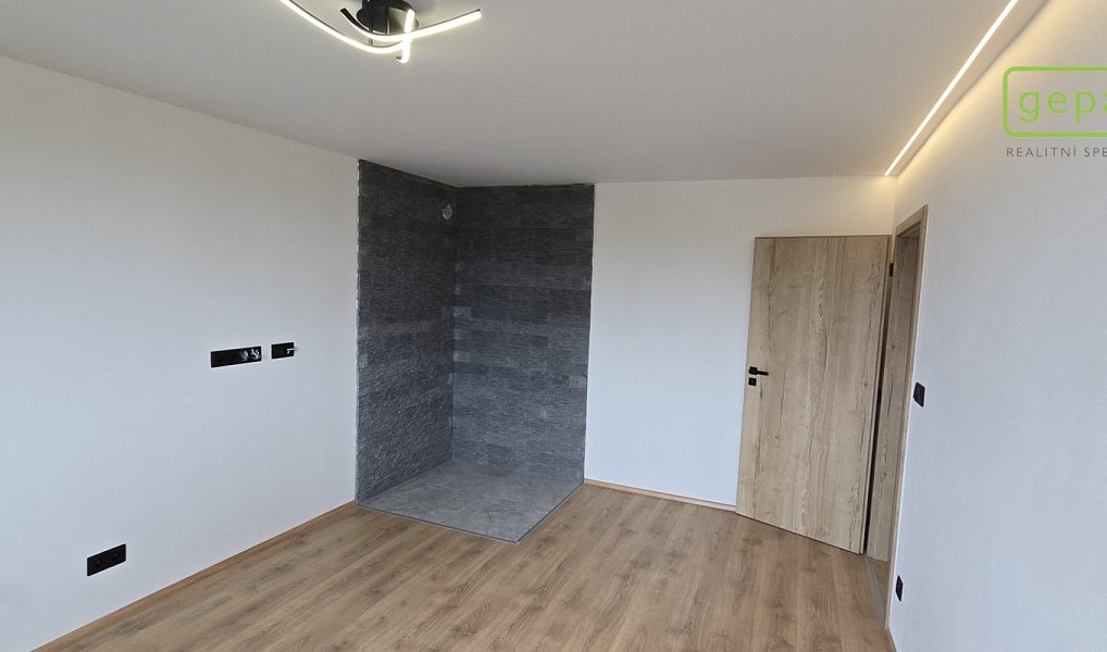 Prodej bytu 1+1 39 m², Světlík – náhled fotky 8