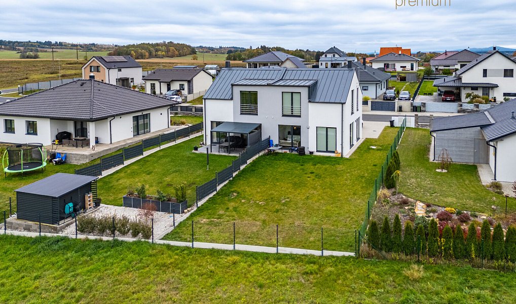 Pronájem domu 100 m² s pozemkem 61 m², Chodová Planá – náhled fotky 2