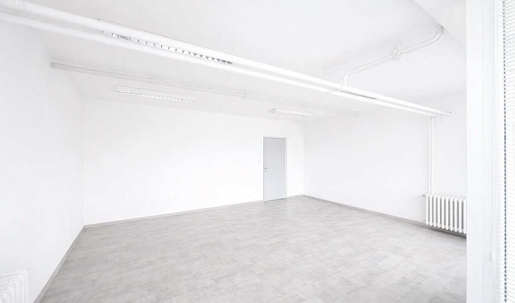 Pronájem kanceláře 36 m², Kladno – náhled fotky 4