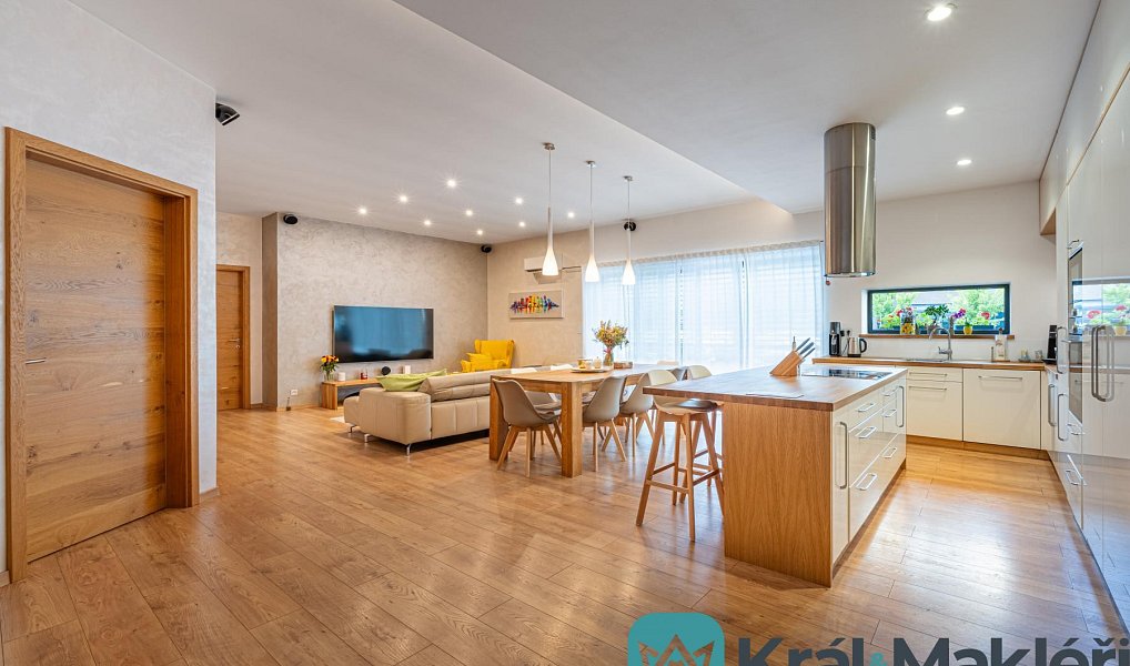 Prodej domu 212 m² s pozemkem 304 m², Děčín – náhled fotky 6