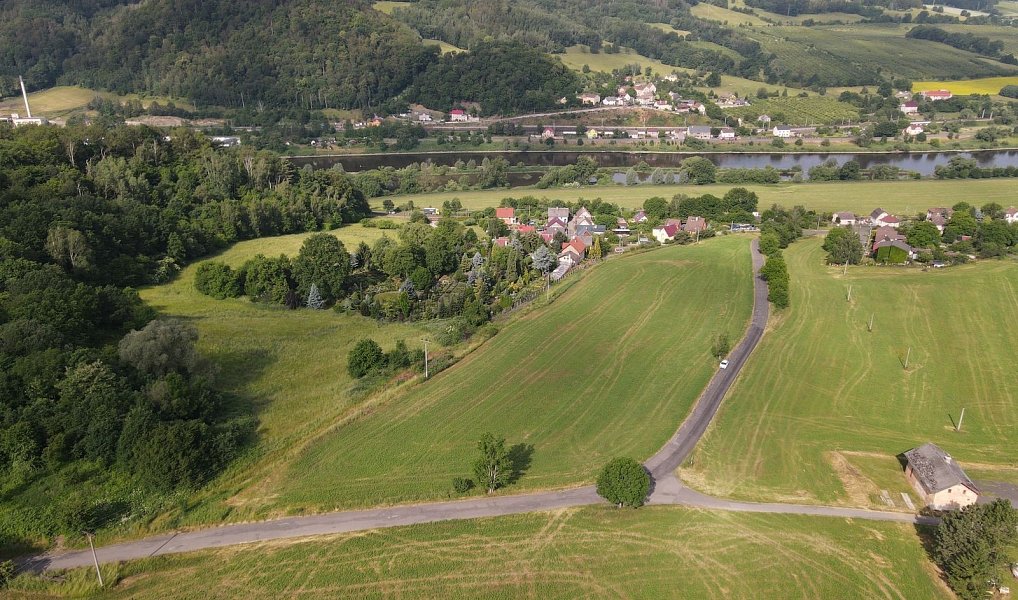 Prodej stavebního pozemku 17 584 m², Děčín – fotka 1 z 12