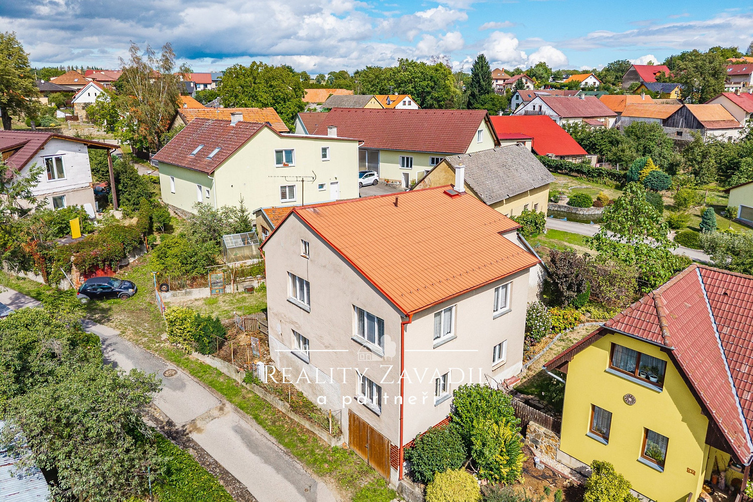 Prodej domu 210 m² s pozemkem 394 m² – fotografie 3