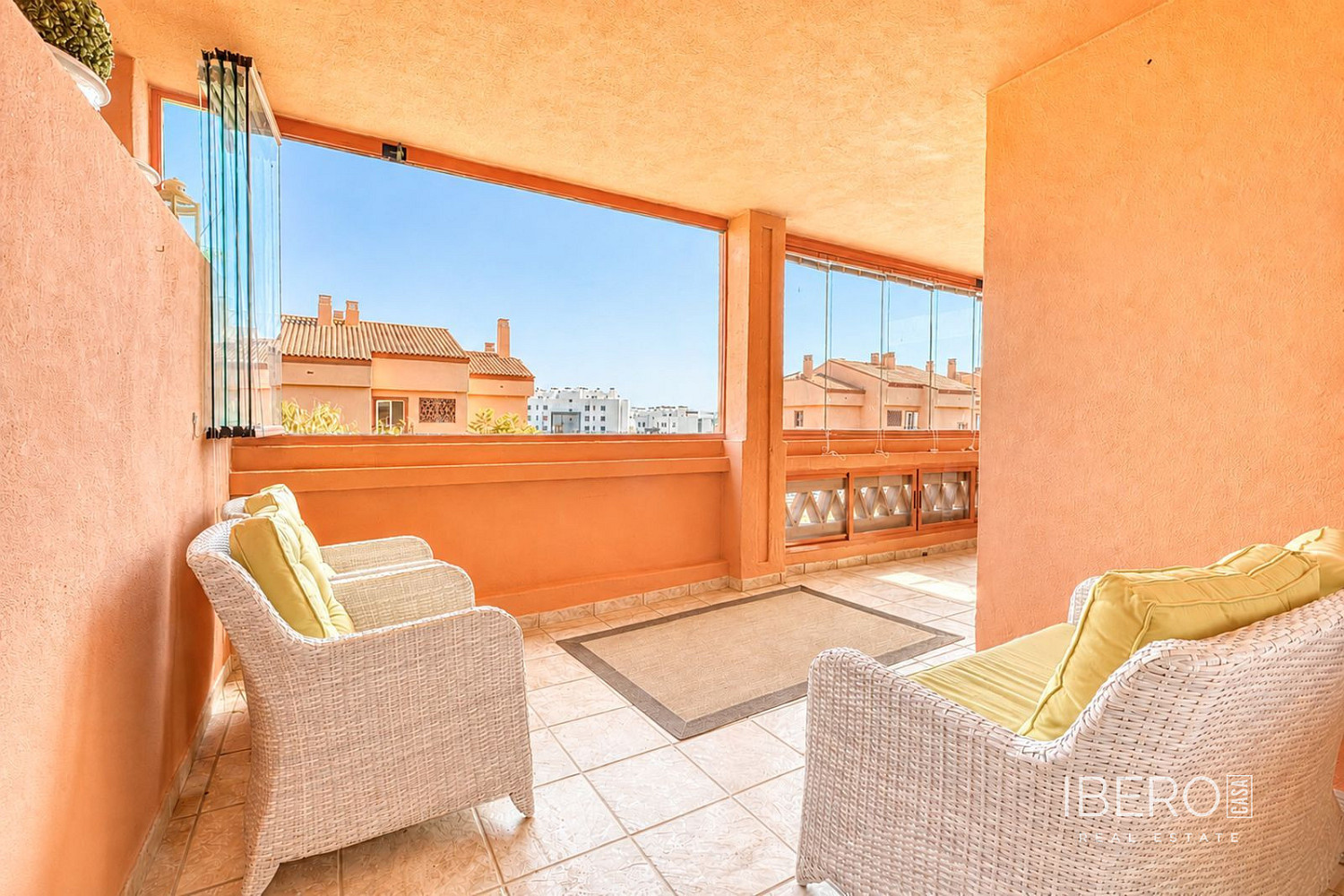 Piso 3+kk – El Chaparral - Vista 3