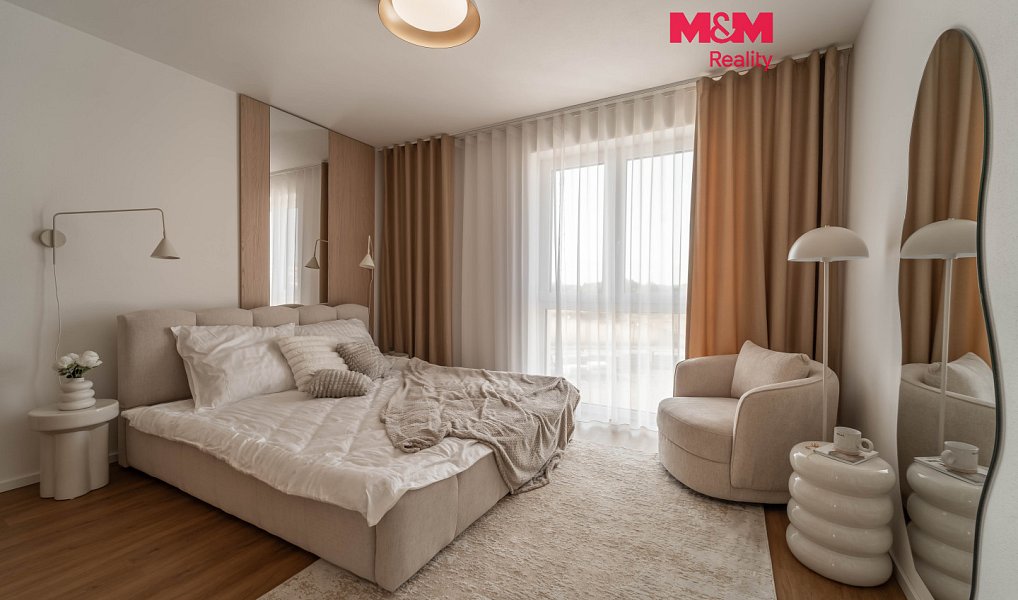 Prodej bytu 4+kk 141 m², Rokycany – fotka 1 z 30