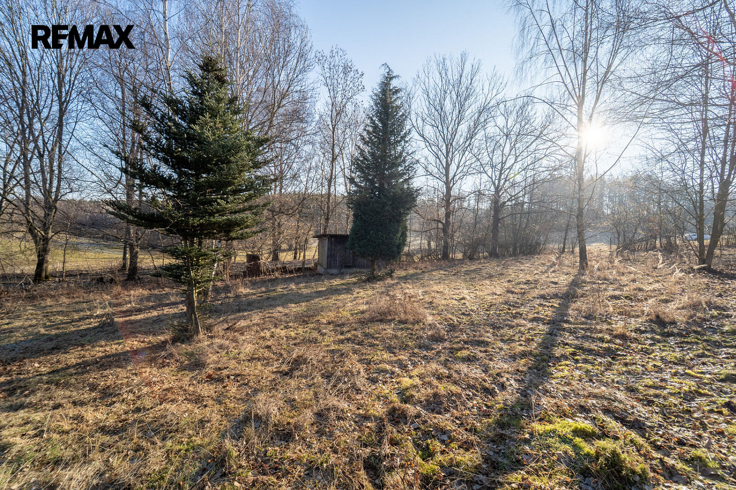 Prodej stavebního pozemku 2 465 m² – fotografie 2