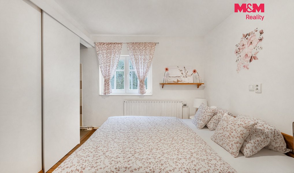 Prodej ubytovacího objektu 300 m², Hřensko – náhled fotky 20