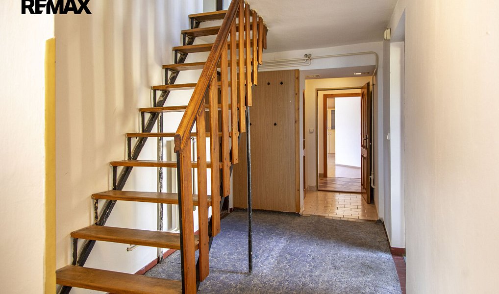 Prodej domu 302 m² s pozemkem 1 176 m², Ratiboř – náhled fotky 39