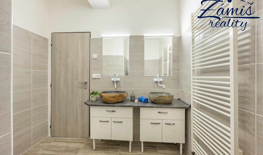 Prodej domu 278 m² s pozemkem 1 322 m², Nespeky – náhled fotky 5