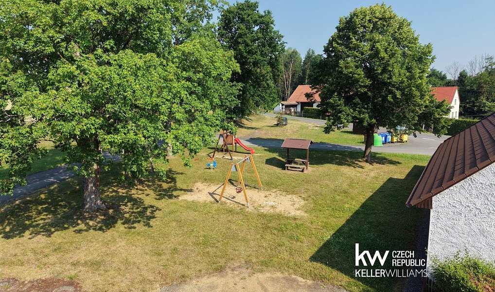 Prodej domu 900 m² s pozemkem 3 152 m², Rožmitál pod Třemšínem – náhled fotky 47