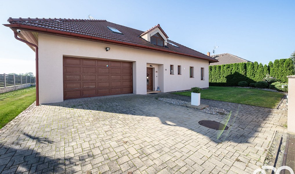 Prodej domu 340 m² s pozemkem 970 m², Kosořice – náhled fotky 37