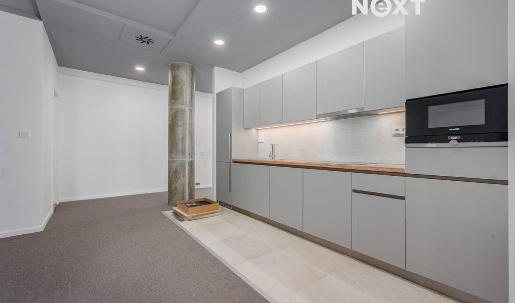Pronájem kanceláře 351 m², Praha – náhled fotky 4