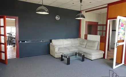 Pronájem obchodních prostor 205 m², Štrossova, Pardubice - Bílé Předměstí