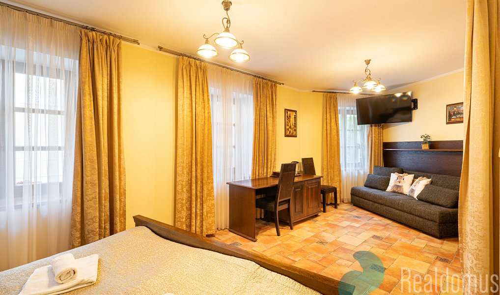 Prodej ubytovacího objektu 300 m², Třeboň – náhled fotky 7