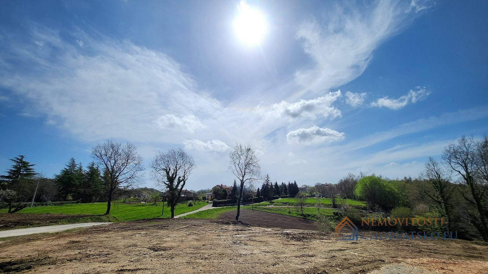 Prodej stavebního pozemku 952 m² - Vista 2