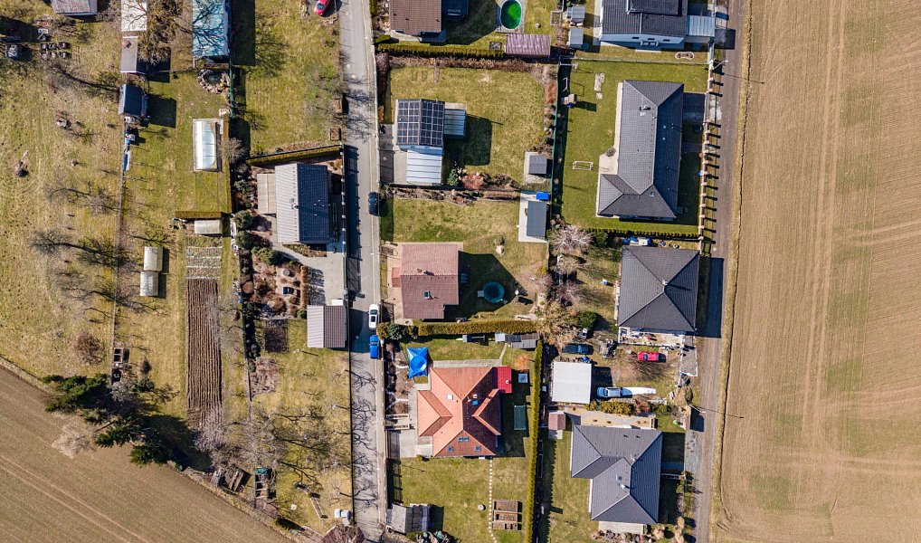 Prodej domu 165 m² s pozemkem 735 m², Tehov – náhled fotky 28